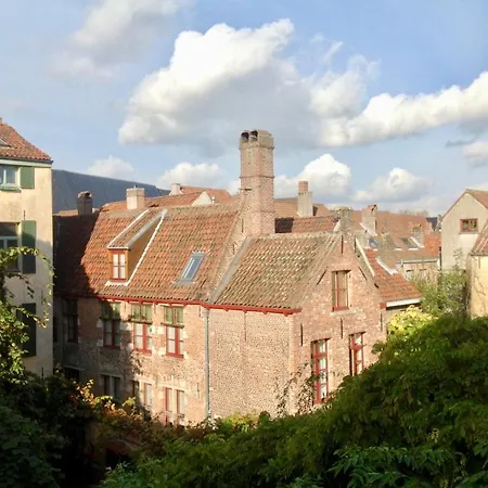 Heaven@11, A Jewel Among Other Historic Buildings. * Gent